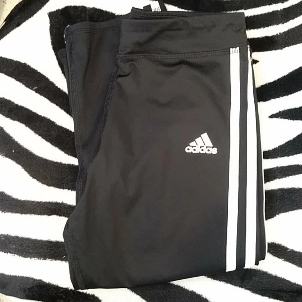 Adidas leggings cropped large 12/14